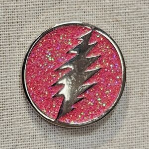 GRATEFUL DEAD 13-POINT Bolt SILVER/Pink 1" Pin